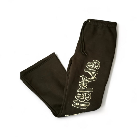 (Pre Order)Black “ I’m a believer” Flared sweatpants